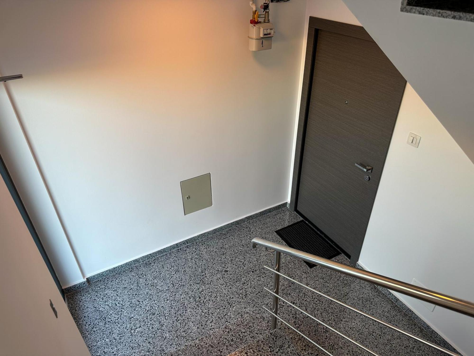 Zim Family Airport Apartment